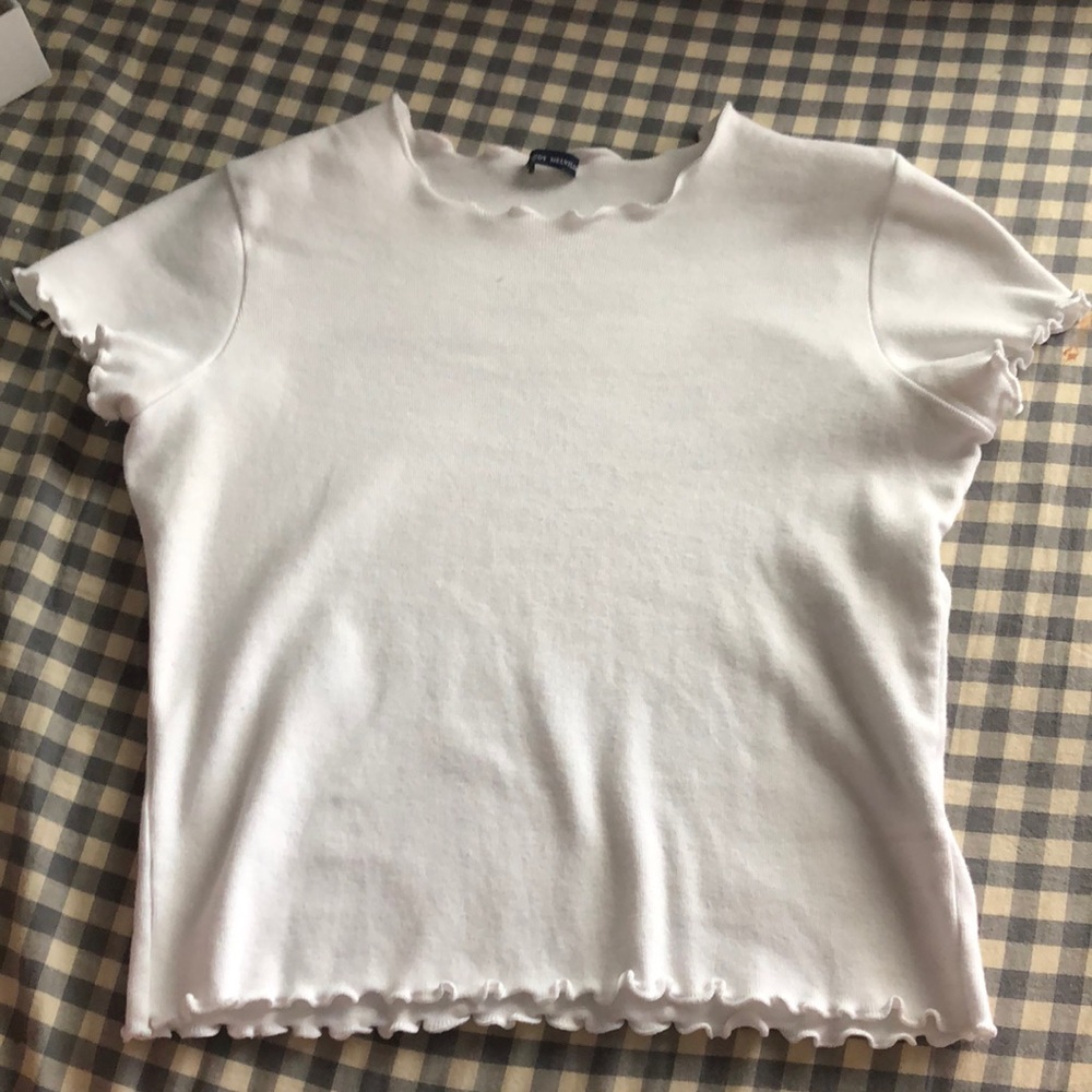 BRANDY MELVILLE WHITE CROP TOP 18$